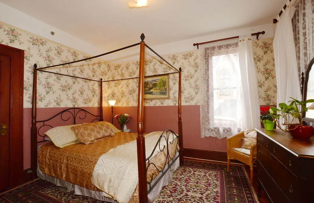 Marketa'S Bed And Breakfast-1
